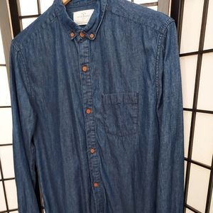 Denim button down shirt Mens S. Lightweight cotton denim in excellent UC